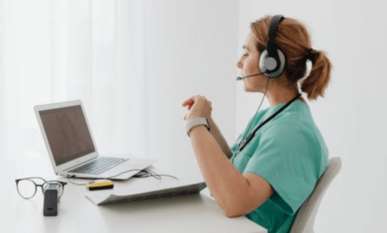 Choosing a Doctor Answering Service: What You Need to Know for Seamless Patient Communication